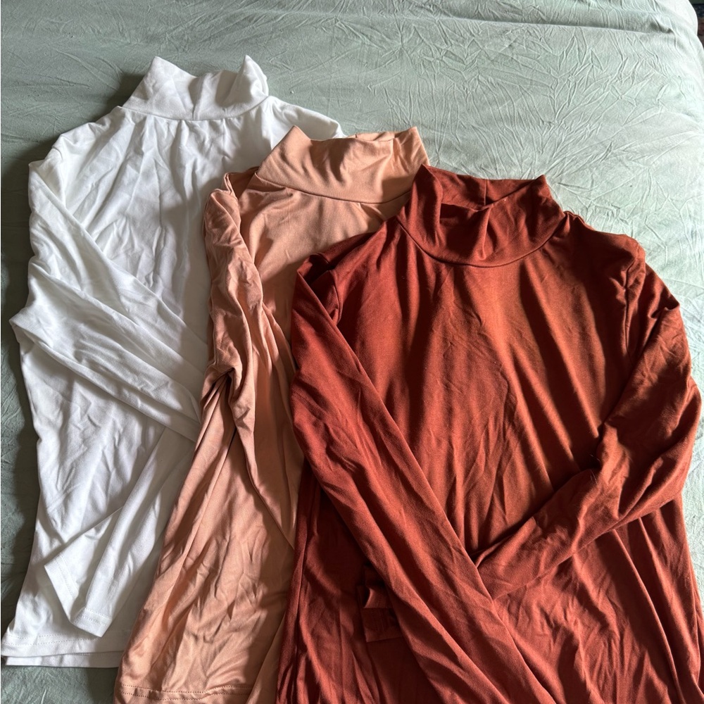 SHEIN Peach Turtleneck Top